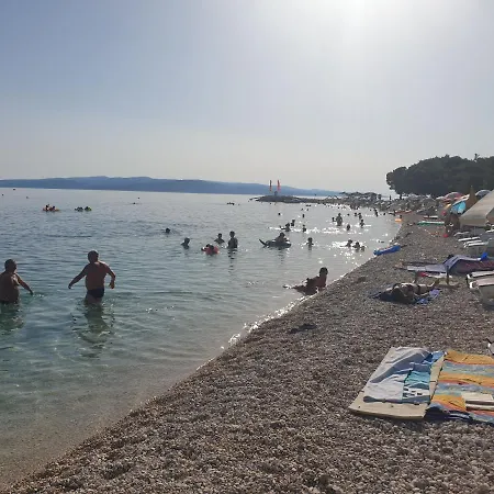 Family On The Coast Vila
