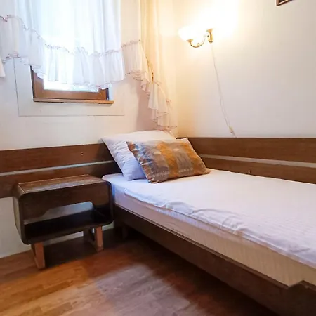 Vila Family On The Coast